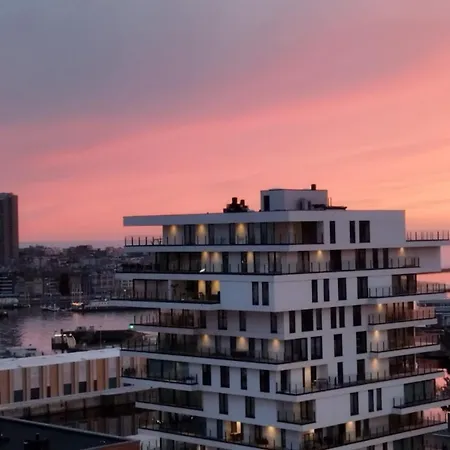 Park Fenomenaal App Met Zwembad En Gym! *