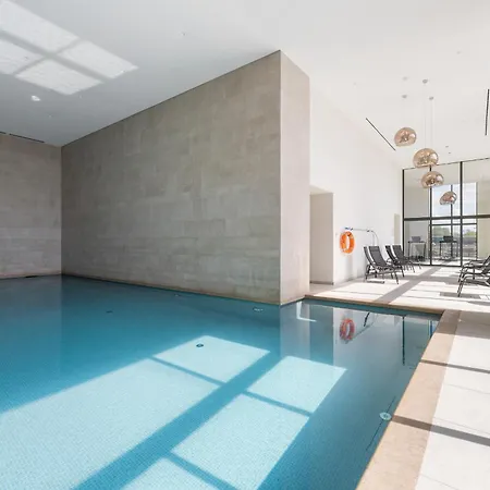 Park Fenomenaal App Met Zwembad En Gym!